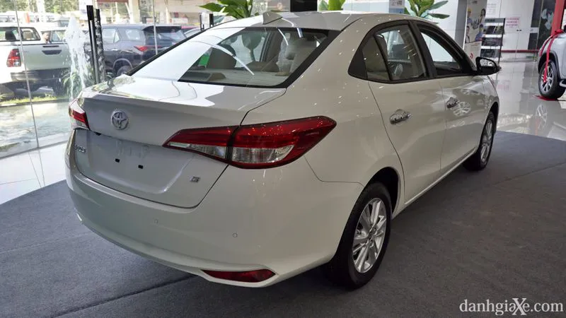 đánh giá xe Toyota Vios 2020